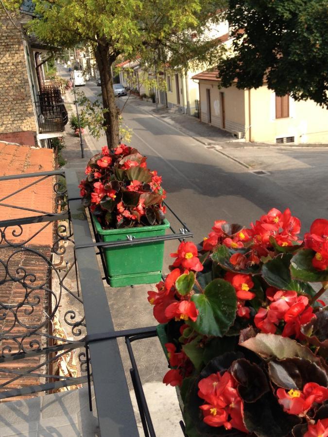 B&B La Rosa Gioia Dei Marsi Buitenkant foto
